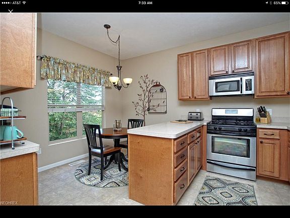 3rd image of 6626 Fox Hollow Ct