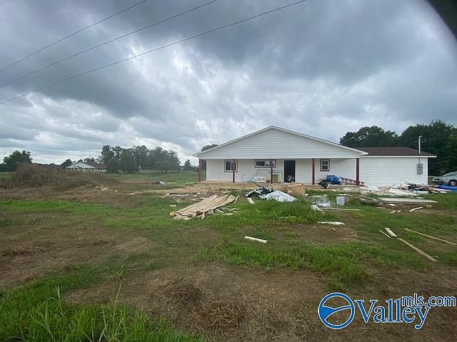 1st image of 681 Barron Dr