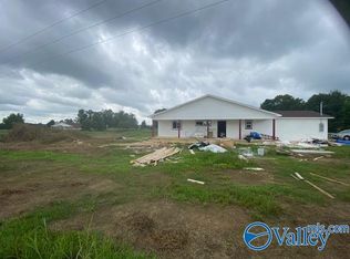 681 Barron Dr, Fyffe, AL 35971