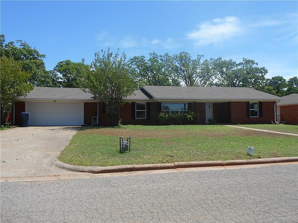 1st image of 204 Moorman Dr