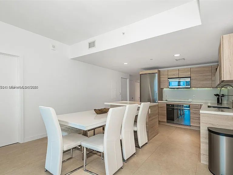 16385 Biscayne Blvd #2118 — Photo 17