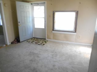 233 E 1st St, Chapman, KS 67431