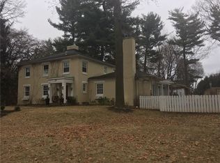 54 Sutherland St, Pittsford, NY 14534