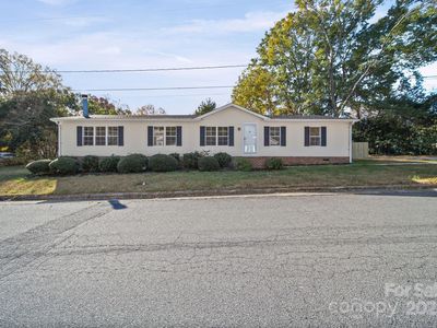 2008 Woodlawn St, Kannapolis, NC, 28083