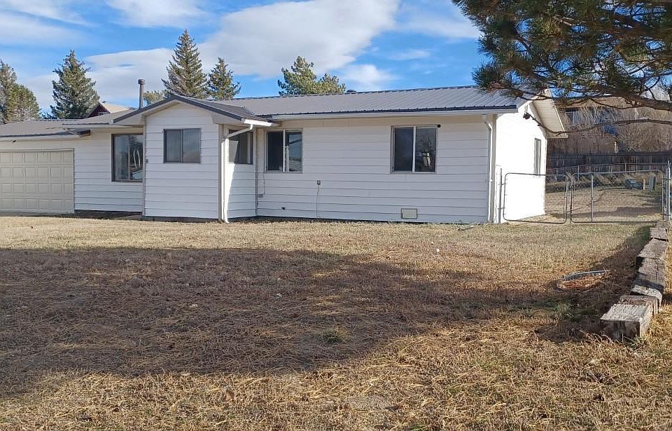 1st image of 106 Mountain View Court