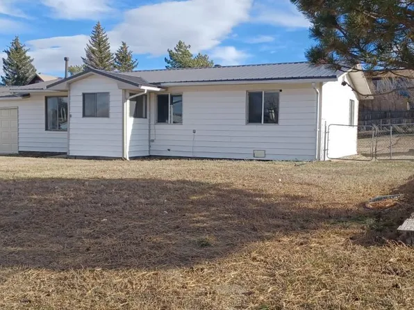 106 Mountain View Court, Hanna, WY 82327