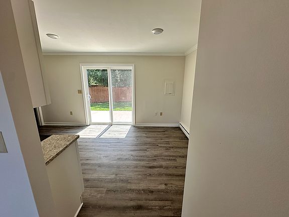 4th image of 3288 E Pheasant Cir #A-b