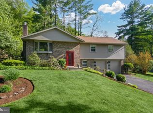 1708 Farr Rd, Wyomissing, PA 19610