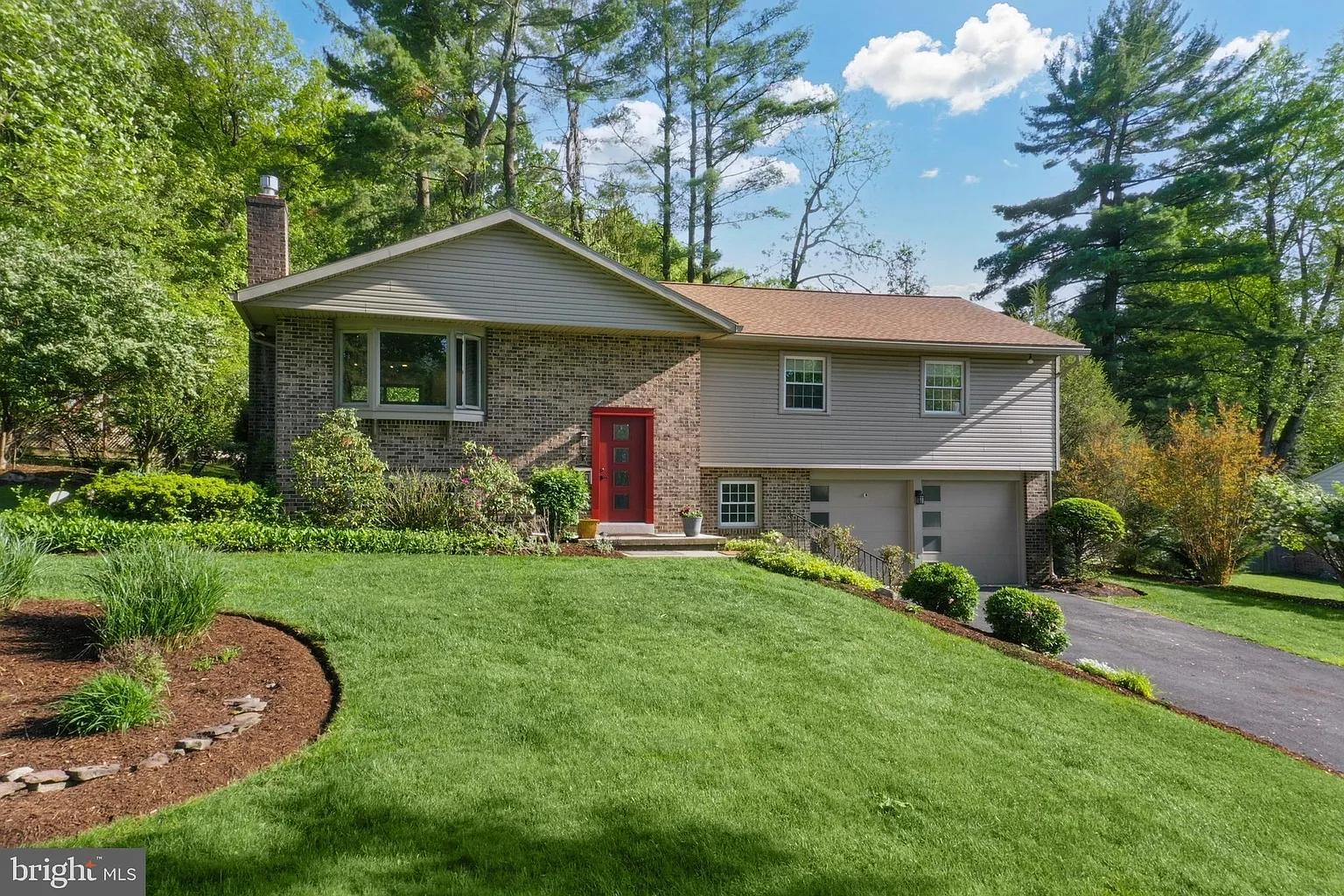 1708 Farr Rd photo 1
