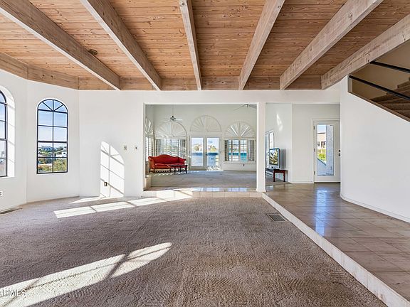 3rd image of 1002 E CORAL GABLES Drive