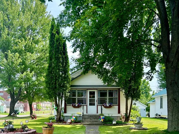 625 Main St, Cornell, WI 54732