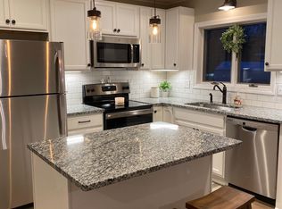 36 Keyes St, Unionville, CT 06085