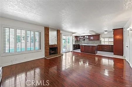 1348 Tabor Ln — Photo 9