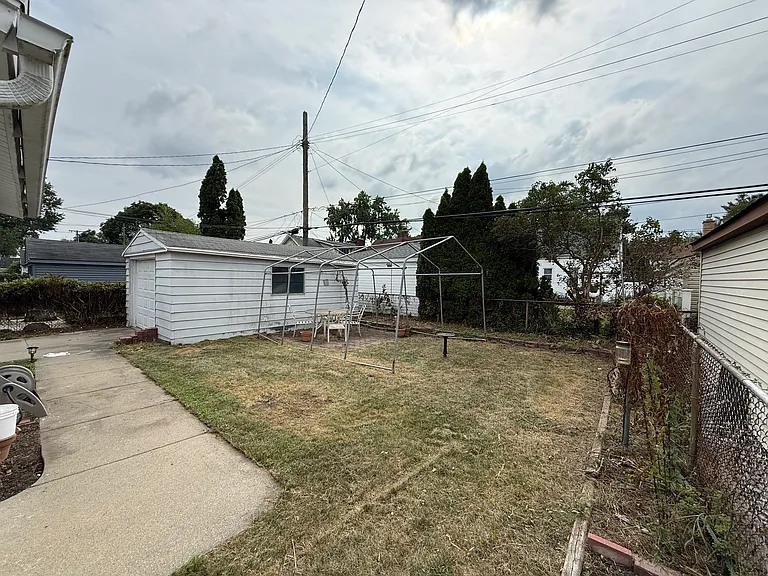 2950 Parker St — Photo 14