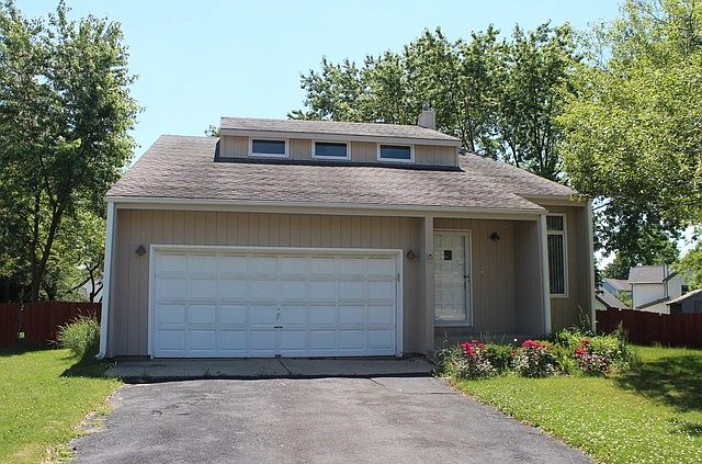 1st image of 4841 Blossom Ct