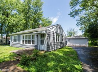 6757 Willow Springs Rd, Countryside, IL 60525