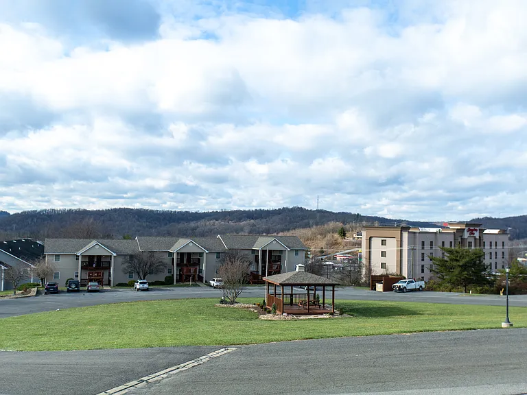 Cedar Ridge Exterior
