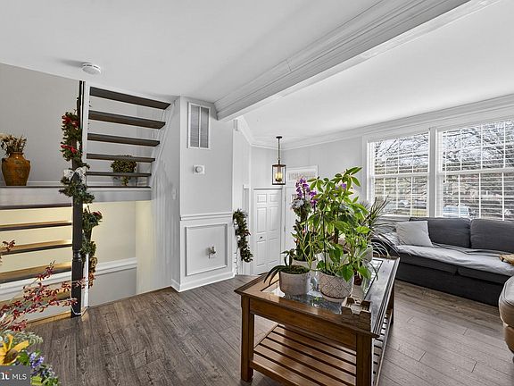 3rd image of 14632 Woodspring Ct