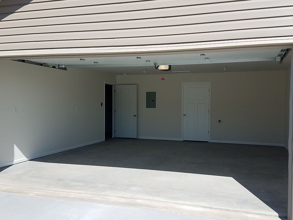 Large 2 car garage