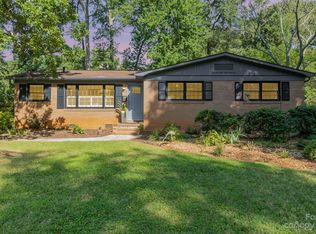 5434 Seacroft Rd, Charlotte, NC 28210