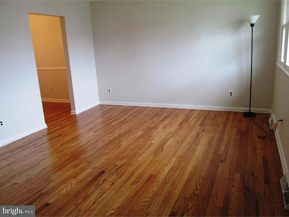 2nd image of 115 Cleveland Ave