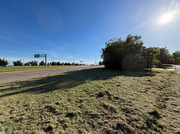 3213 Avenue T, Wichita Falls, TX 76309