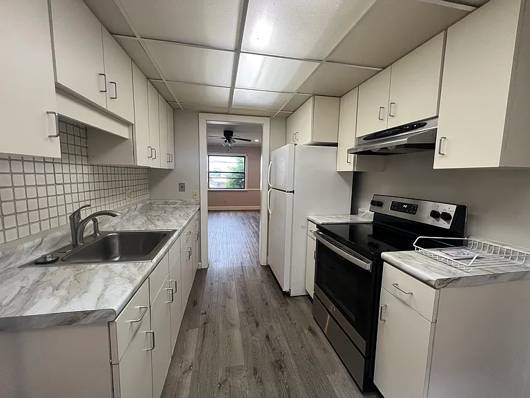 1560 Cardington Rd #1 — Photo 3