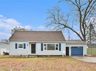 3123 S Deerfield Ave, Lansing, MI