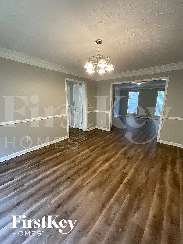 4 bed, 2.0 bath, 2788 sqft, $2,520 — Photo 4