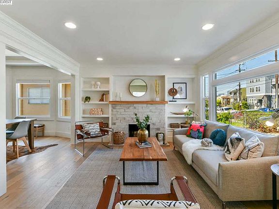 5th image of 330 Lester Ave