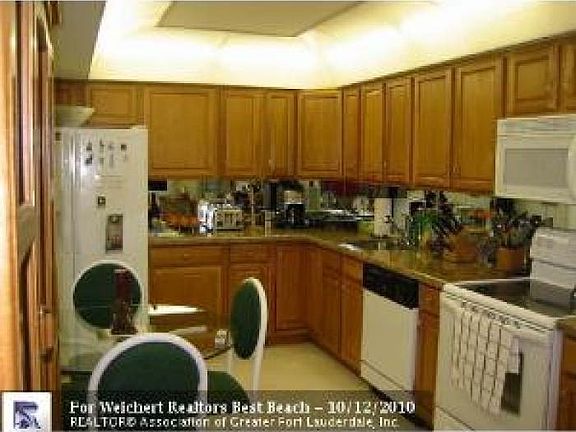 4th image of 625 Oaks Dr APT 803