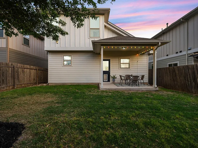 1404 Jenkins Bnd #11 — Photo 37