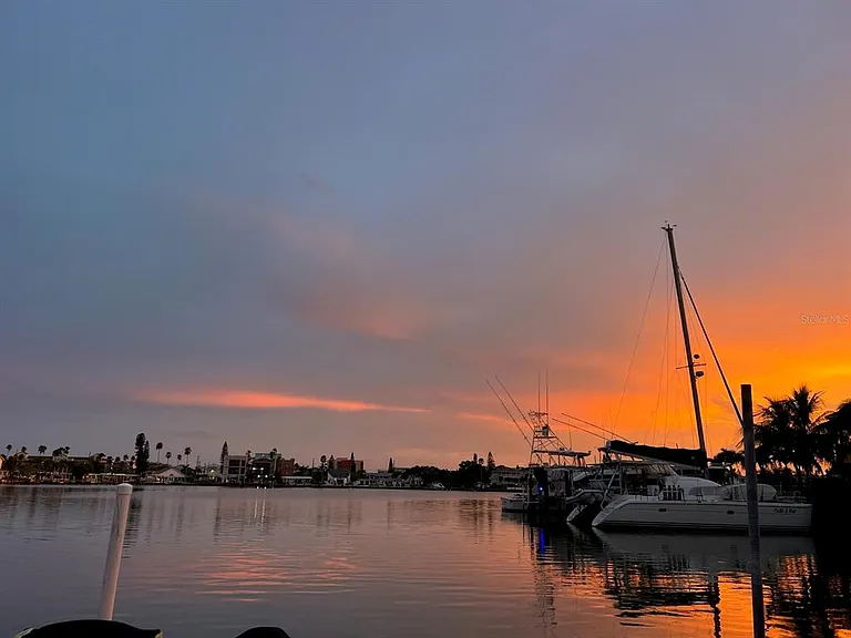 14162 W Parsley Dr — Photo 15
