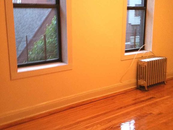 4th image of 4315 46th St APT C4