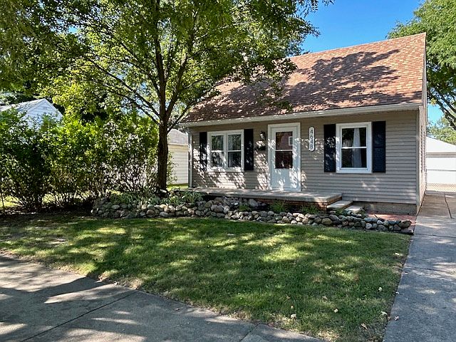 1st image of 4648 Weddell St