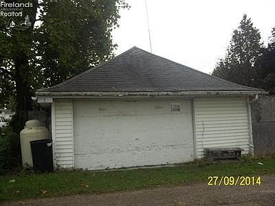5th image of 1416 Moore St