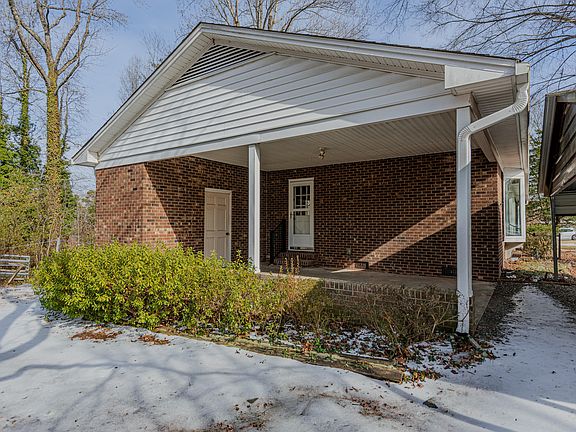 4th image of 2408 Hillford Dr