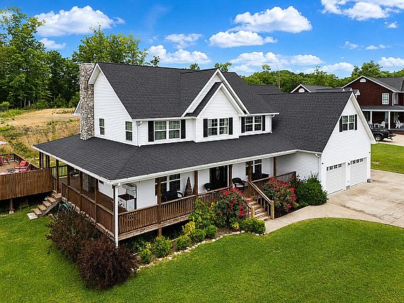 2nd image of 67 Summer Ridge Dr