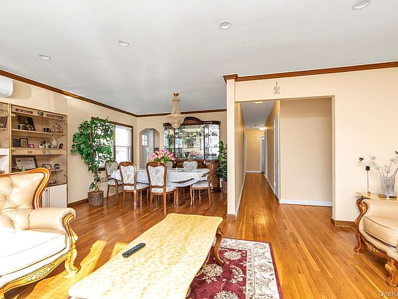 5th image of 8443 Kendrick Place