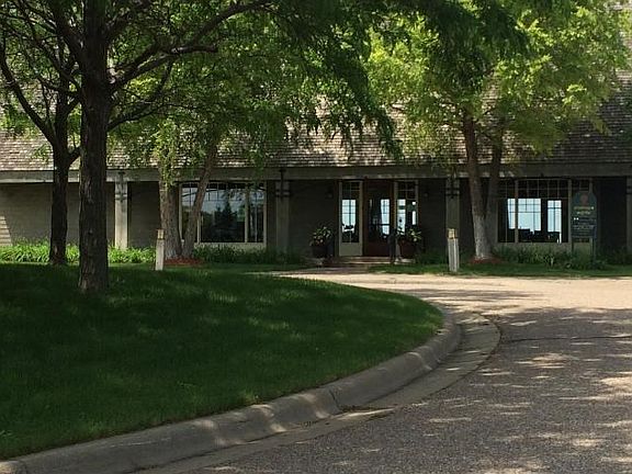 Clubhouse/Restaurant