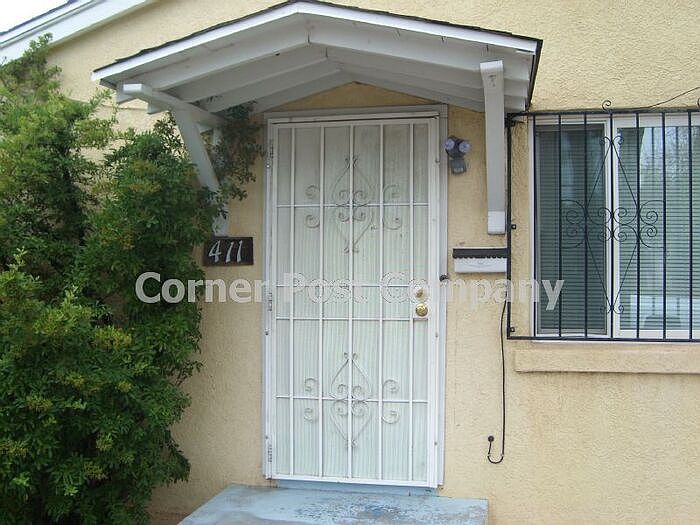 1st image of 411 Mesa St SE #0