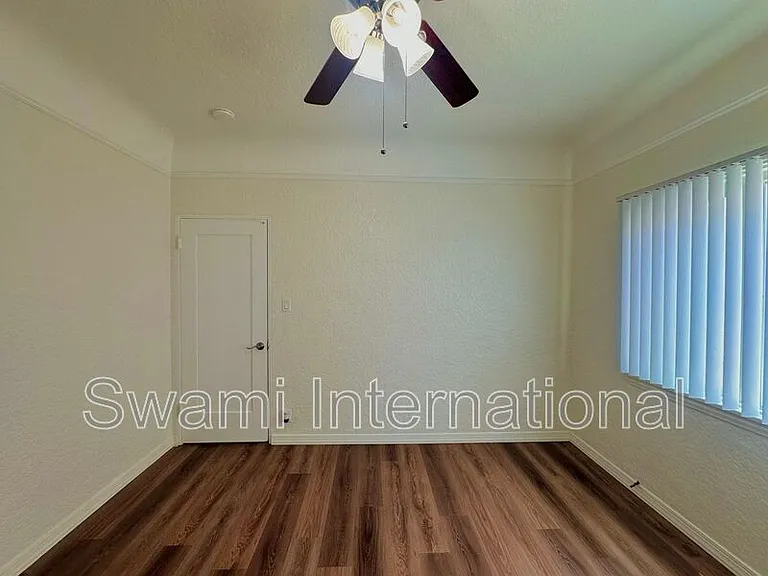 2066 Chestnut Ave — Photo 25