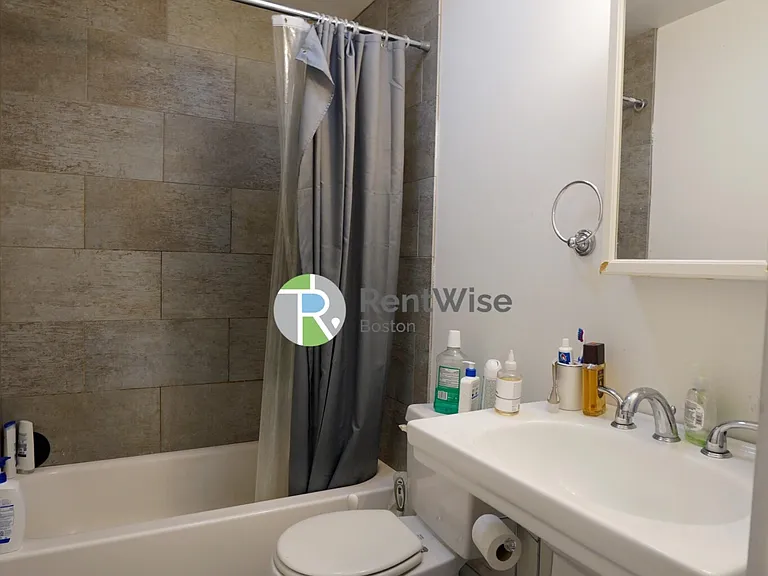 1320 Commonwealth Ave #9 — Photo 19