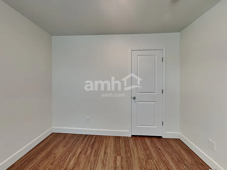 678 W Laredo Ave — Photo 17