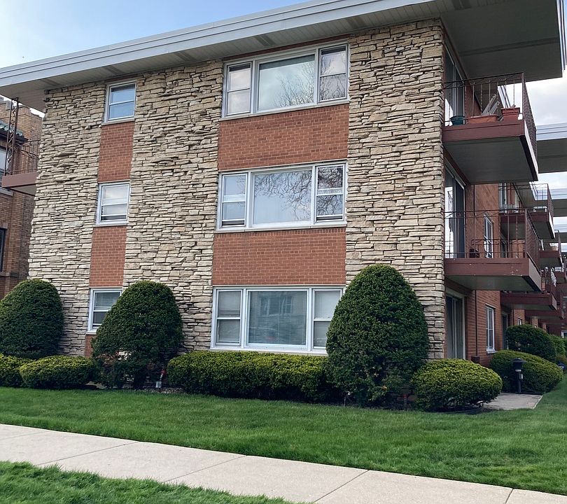 1st image of 5440 W Windsor Ave APT 1C