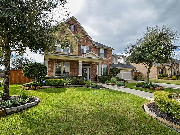 3rd image of 28103 Huggins Heritage Ln