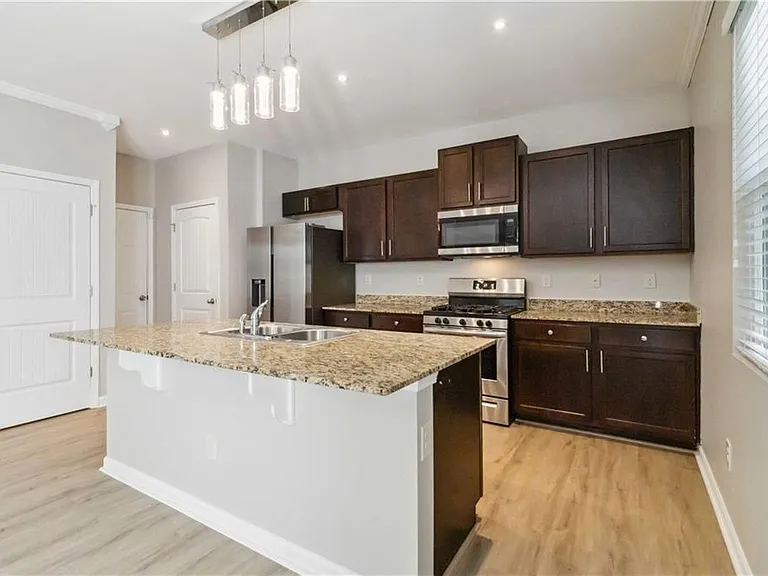 100 Heritage Club Cir — Photo 8
