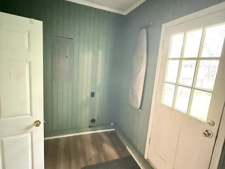 129 Lee Dr — Photo 17