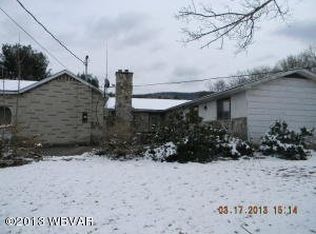 80 Beagle Rd, Mill Hall, PA 17751