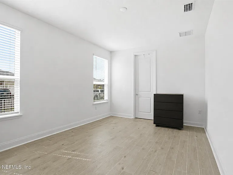 73 Oaklawn Ct — Photo 28